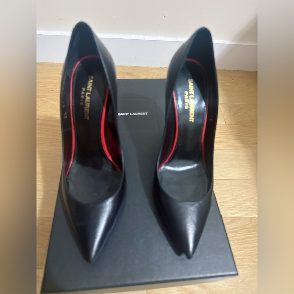 Saint Laurent Black Pumps Timeless Elegance- BRAND NEW w Box & Dust Bag - Picture 6 of 12
